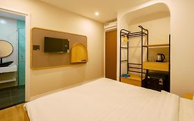 Khach San Da Lat Co Dieu Hoa - Cach Cho 50M