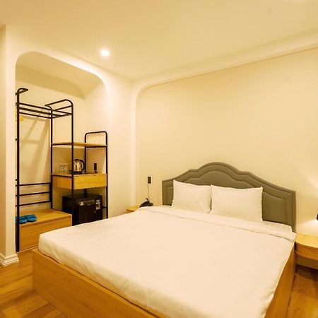 Khach San Da Lat Co Dieu Hoa - Cach Cho 50M Ngoại thất bức ảnh