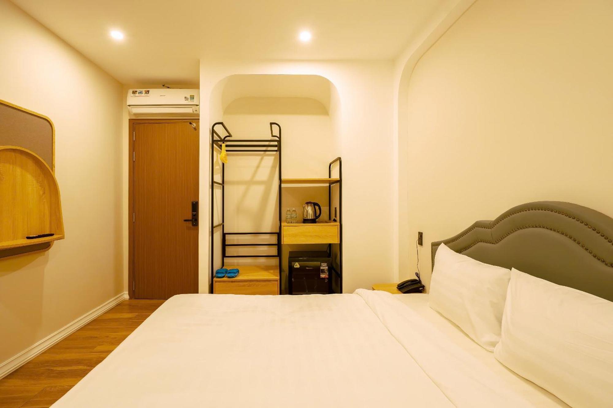 Khach San Da Lat Co Dieu Hoa - Cach Cho 50M Ngoại thất bức ảnh